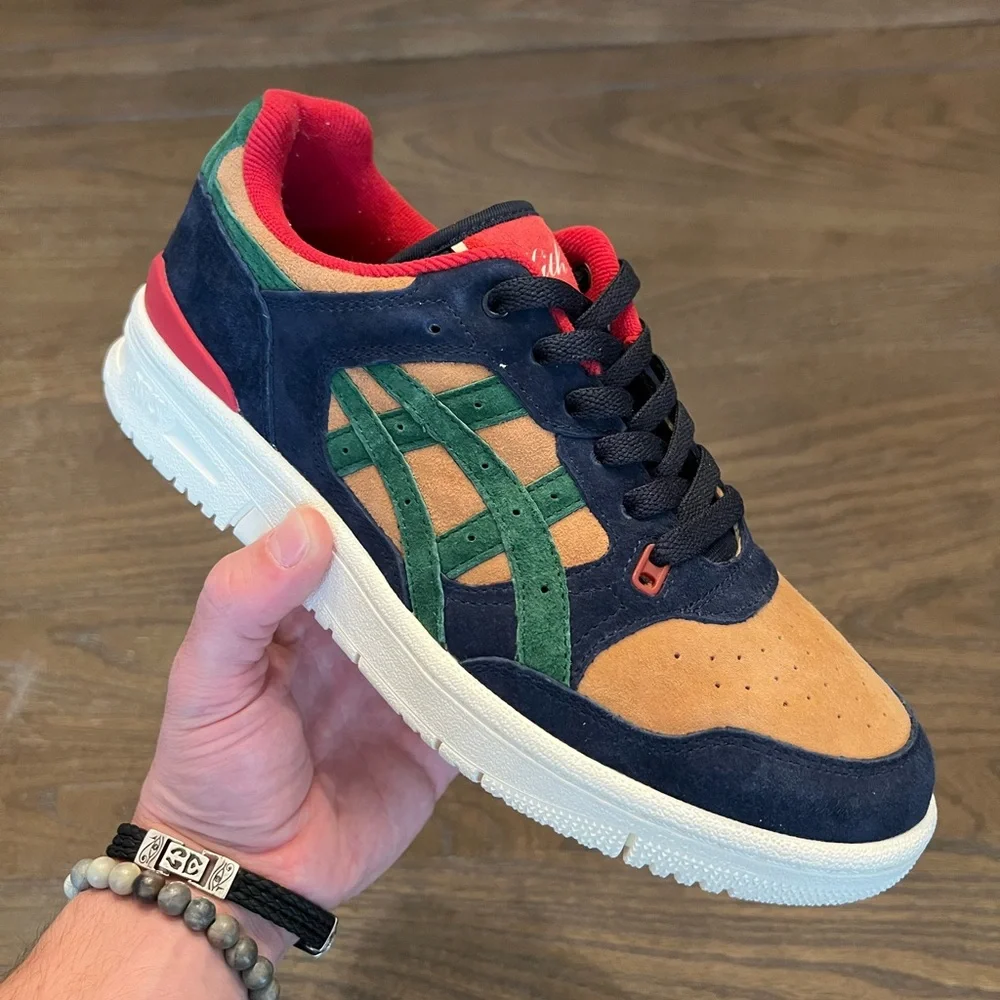 ASICS Kith x EX89 “Kithmas” - Picture 1 of 11
